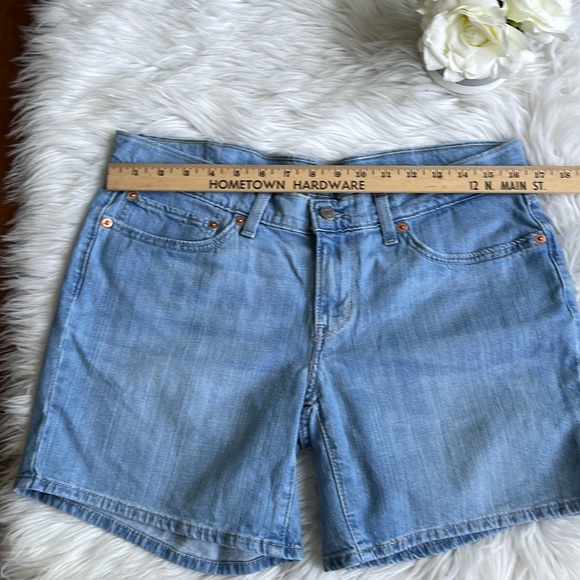LEVI'S LIGHT BLUE DENIM JEAN SHORTS MID RISE - Picture 8 of 12